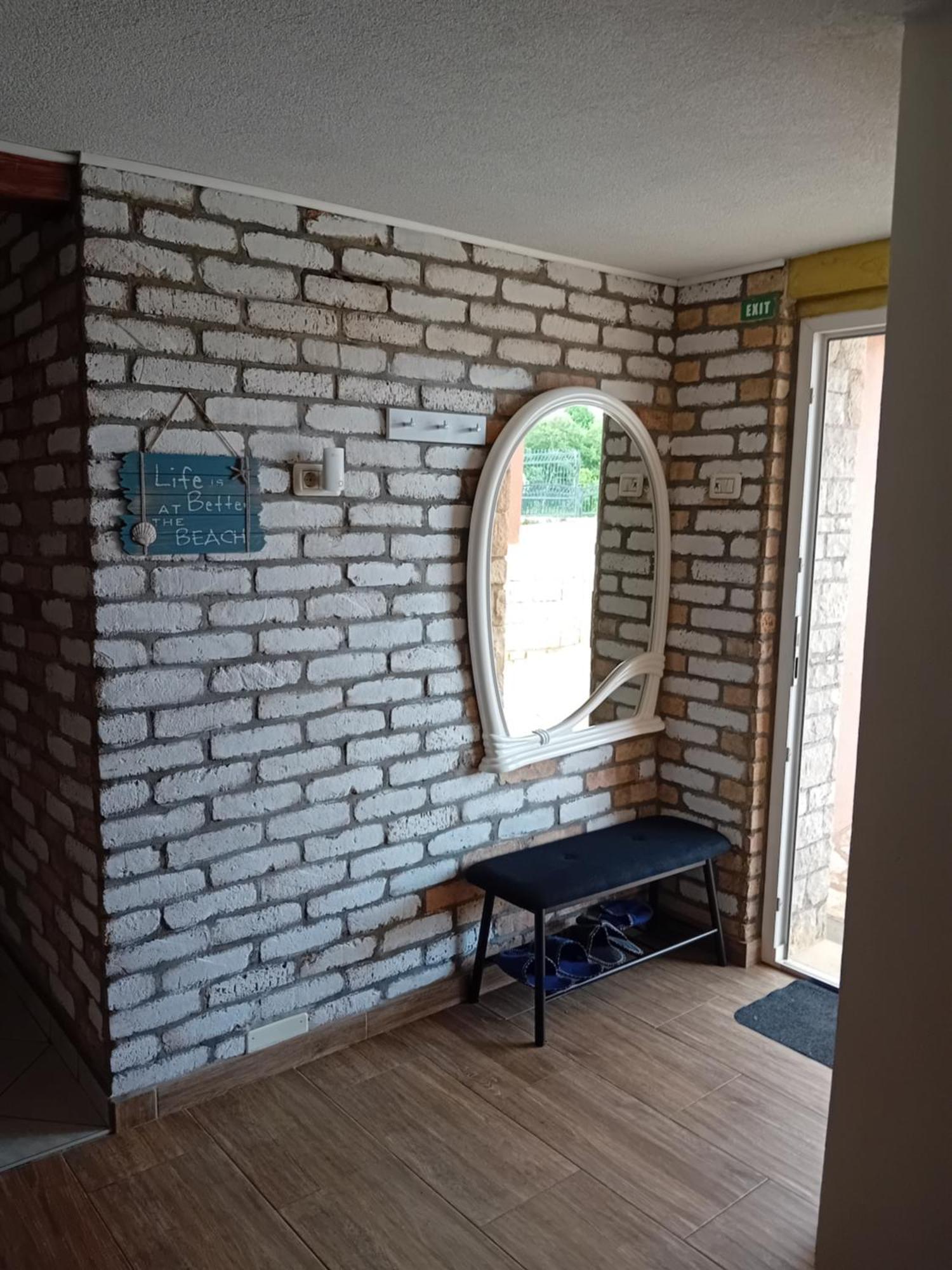 Studio Apartman Dezire Buje Εξωτερικό φωτογραφία